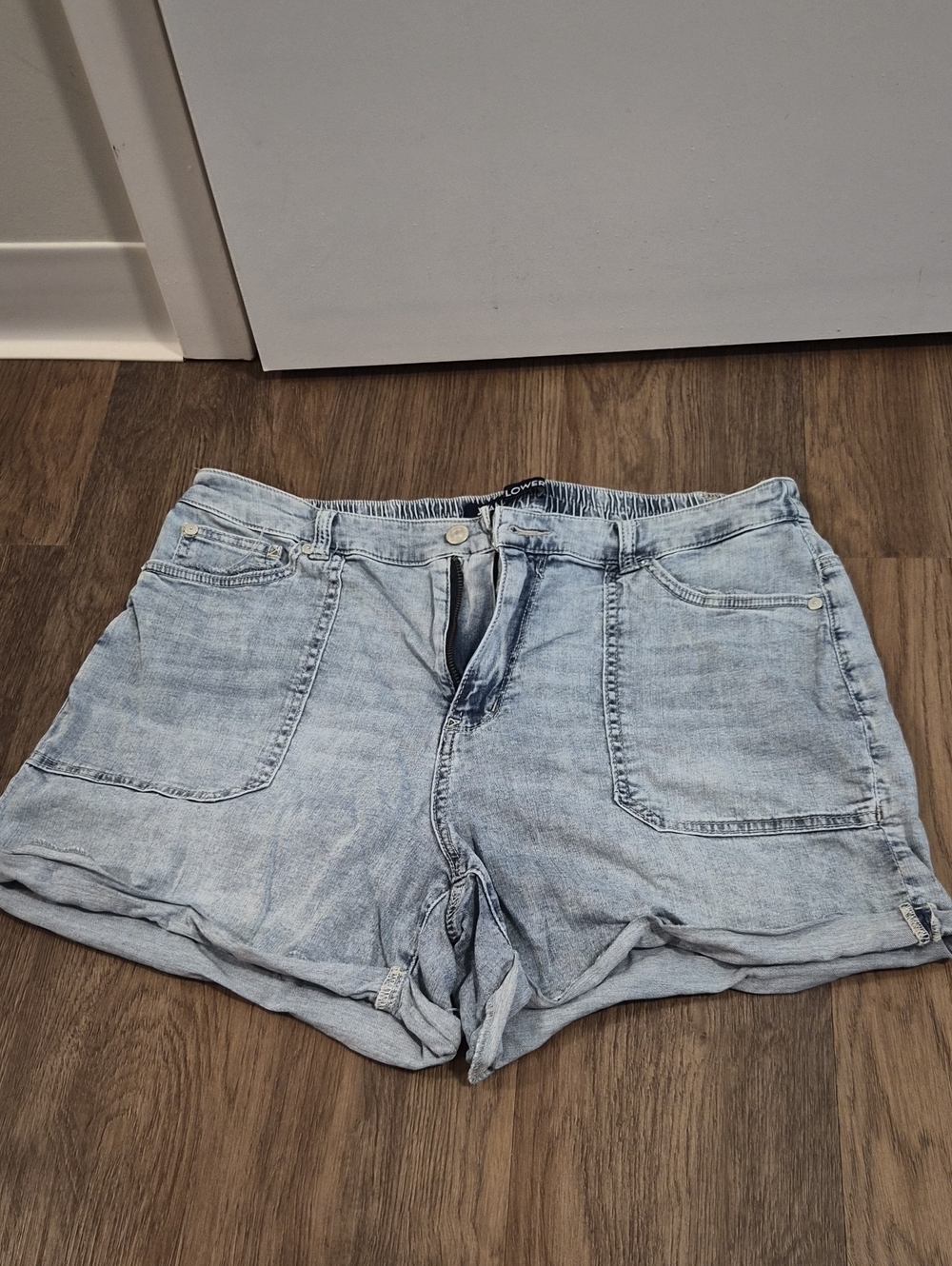 Wallflower Washed Light Blue Rolled-Hem Denim Shorts